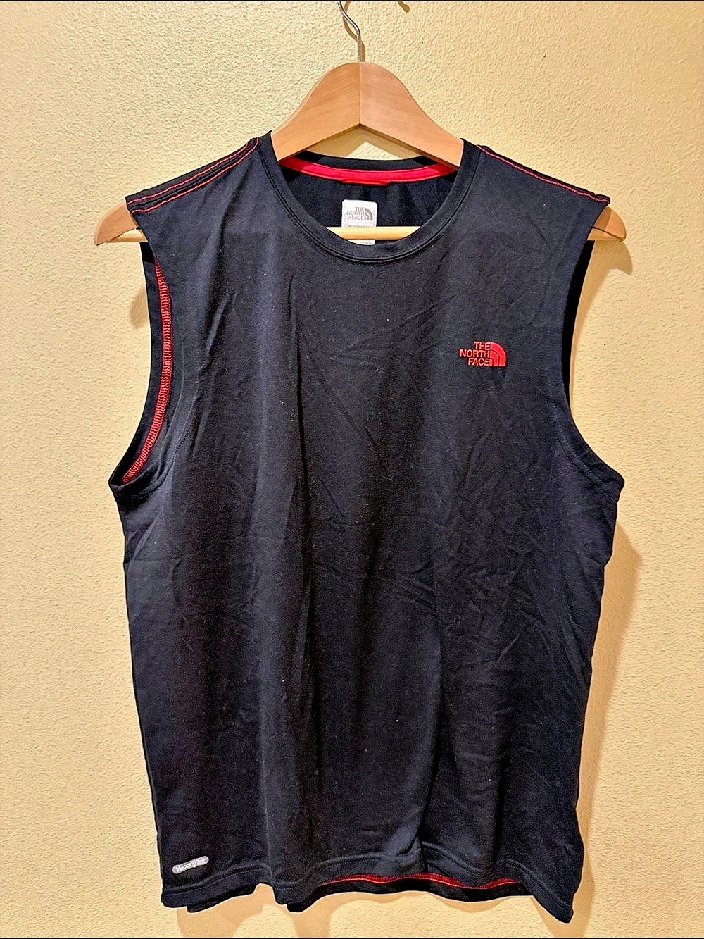 The North Face Black Sleeveless Tank Size Medium